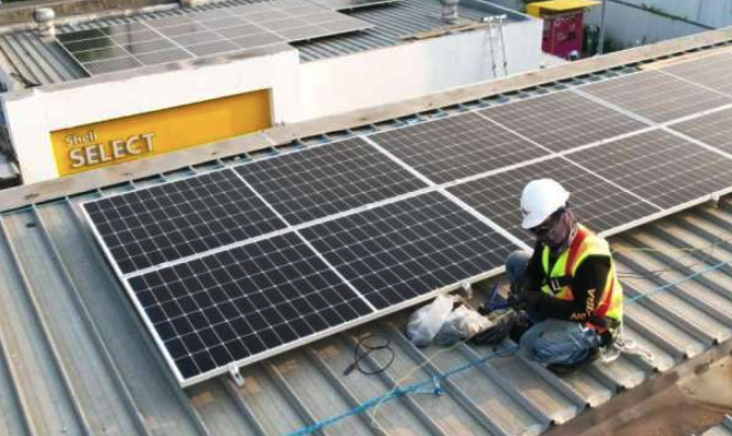 Jasa pasang panel surya